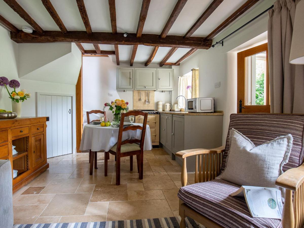 Climbing Rose Cottage - Dog Friendly - Peaceful Cotswold Cottage Adlestrop Exterior photo