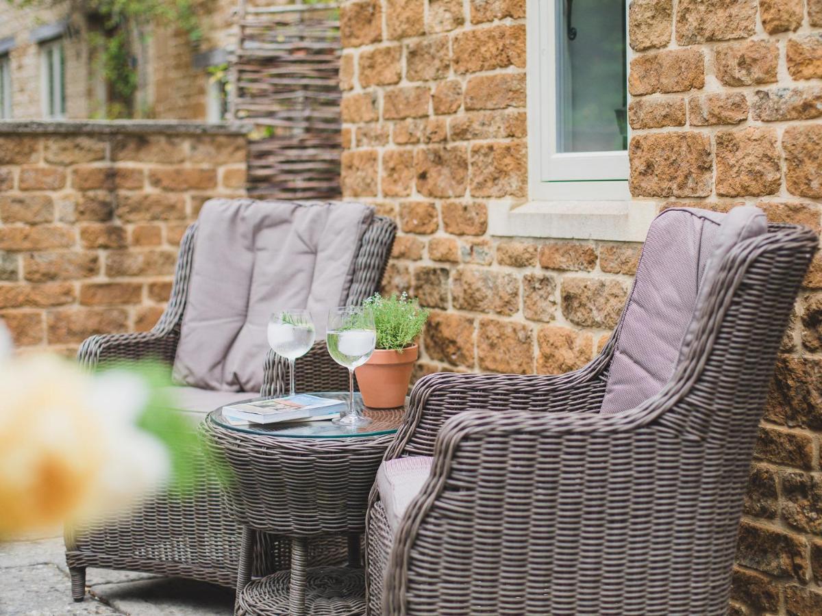 Climbing Rose Cottage - Dog Friendly - Peaceful Cotswold Cottage Adlestrop Exterior photo