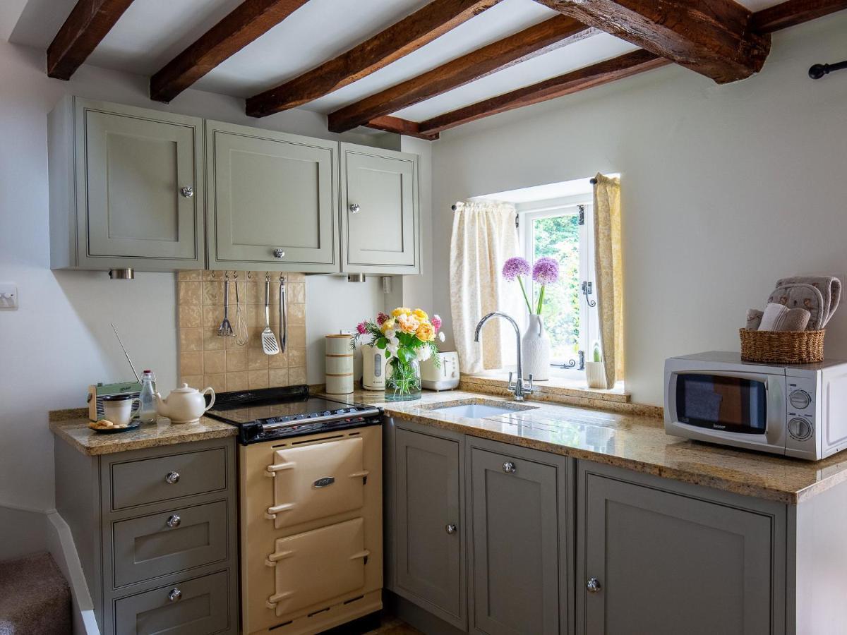 Climbing Rose Cottage - Dog Friendly - Peaceful Cotswold Cottage Adlestrop Exterior photo