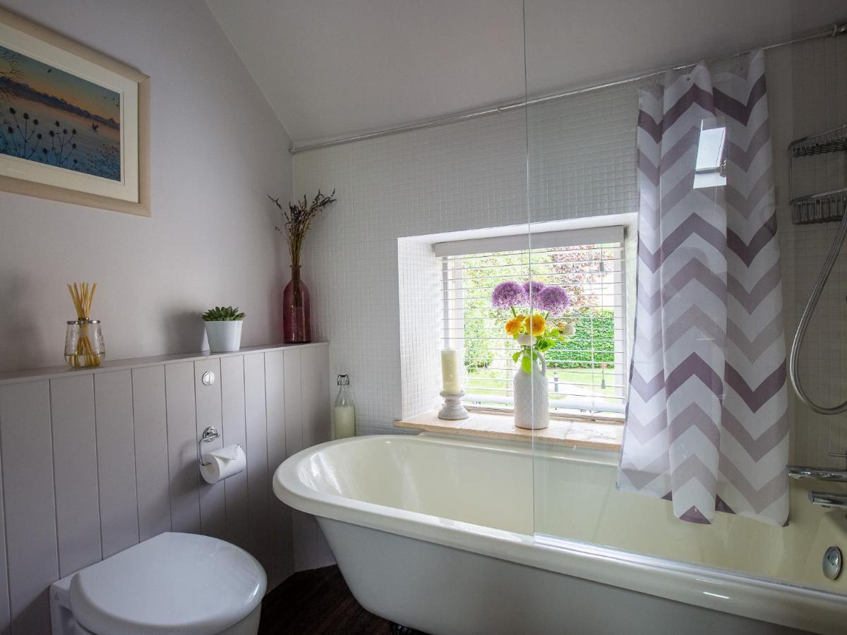 Climbing Rose Cottage - Dog Friendly - Peaceful Cotswold Cottage Adlestrop Exterior photo